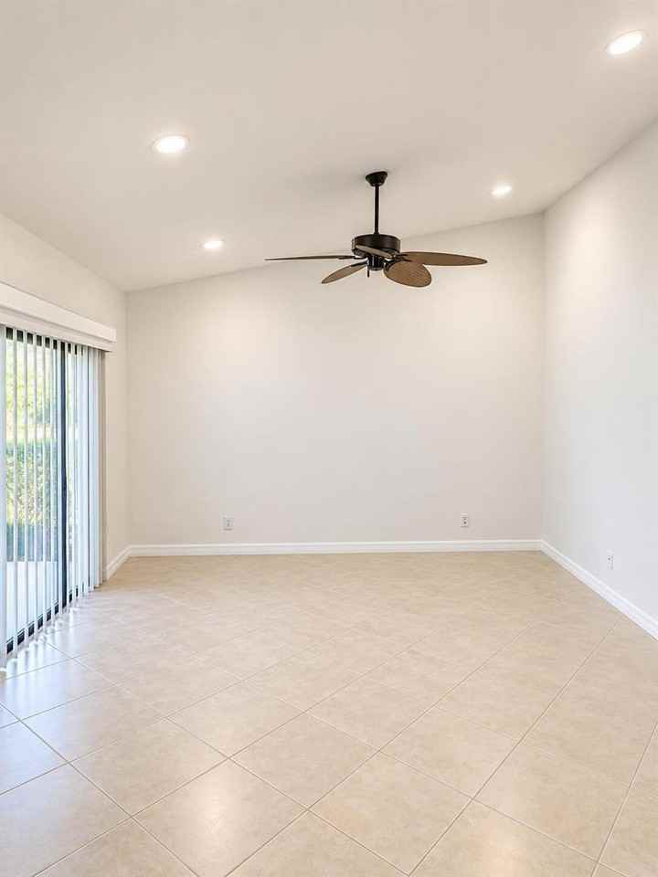 283 Springdale Cir ##28c - Photo 4 of 16