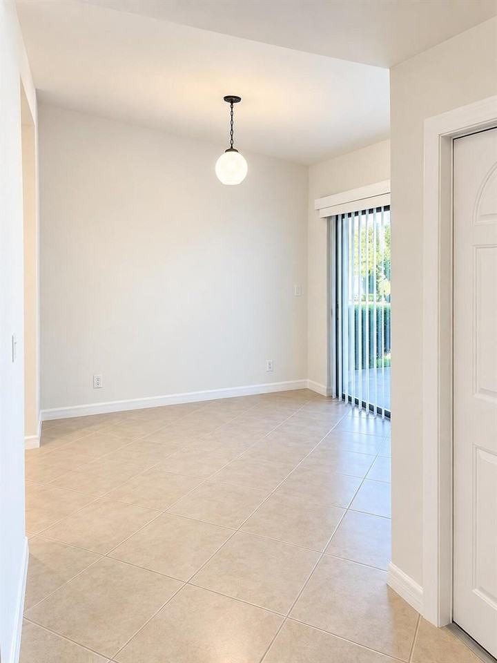 283 Springdale Cir ##28c - Photo 6 of 16