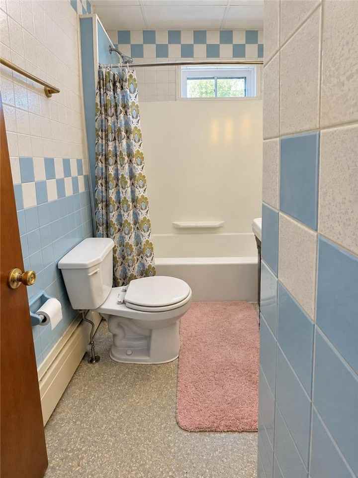 748 N 8th St - Photo 5 of 7