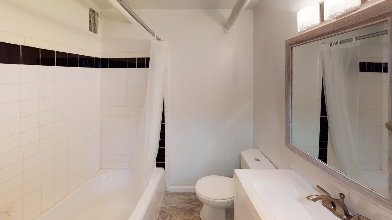 1375 North Pearl Street #2 - Photo 4 of 19