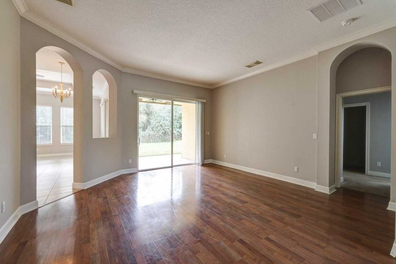 833 Sw Vineland Ct - Photo 4 of 33