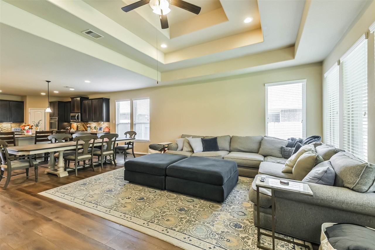 111 Quail Meadow Dr - Photo 5 of 30