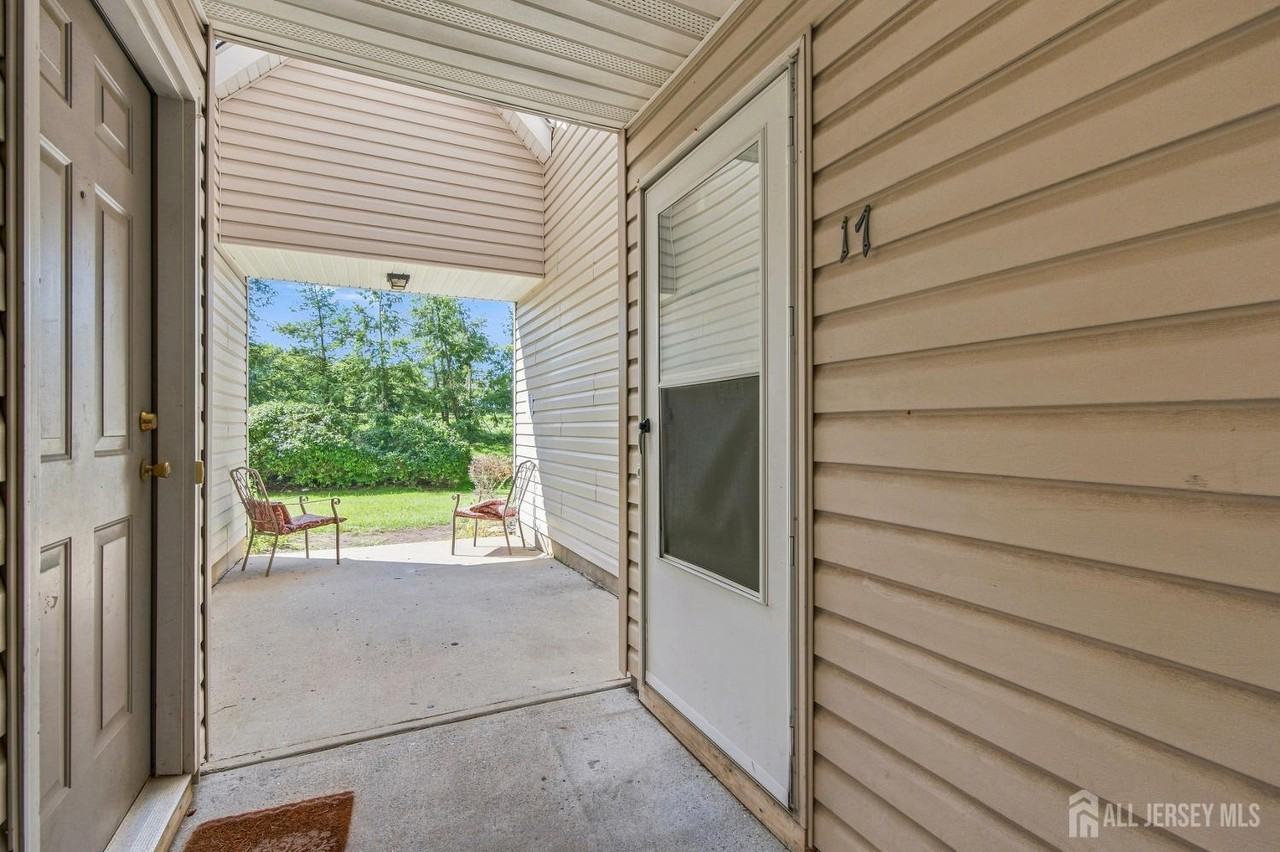 17 Prestwick Way - Photo 3 of 23