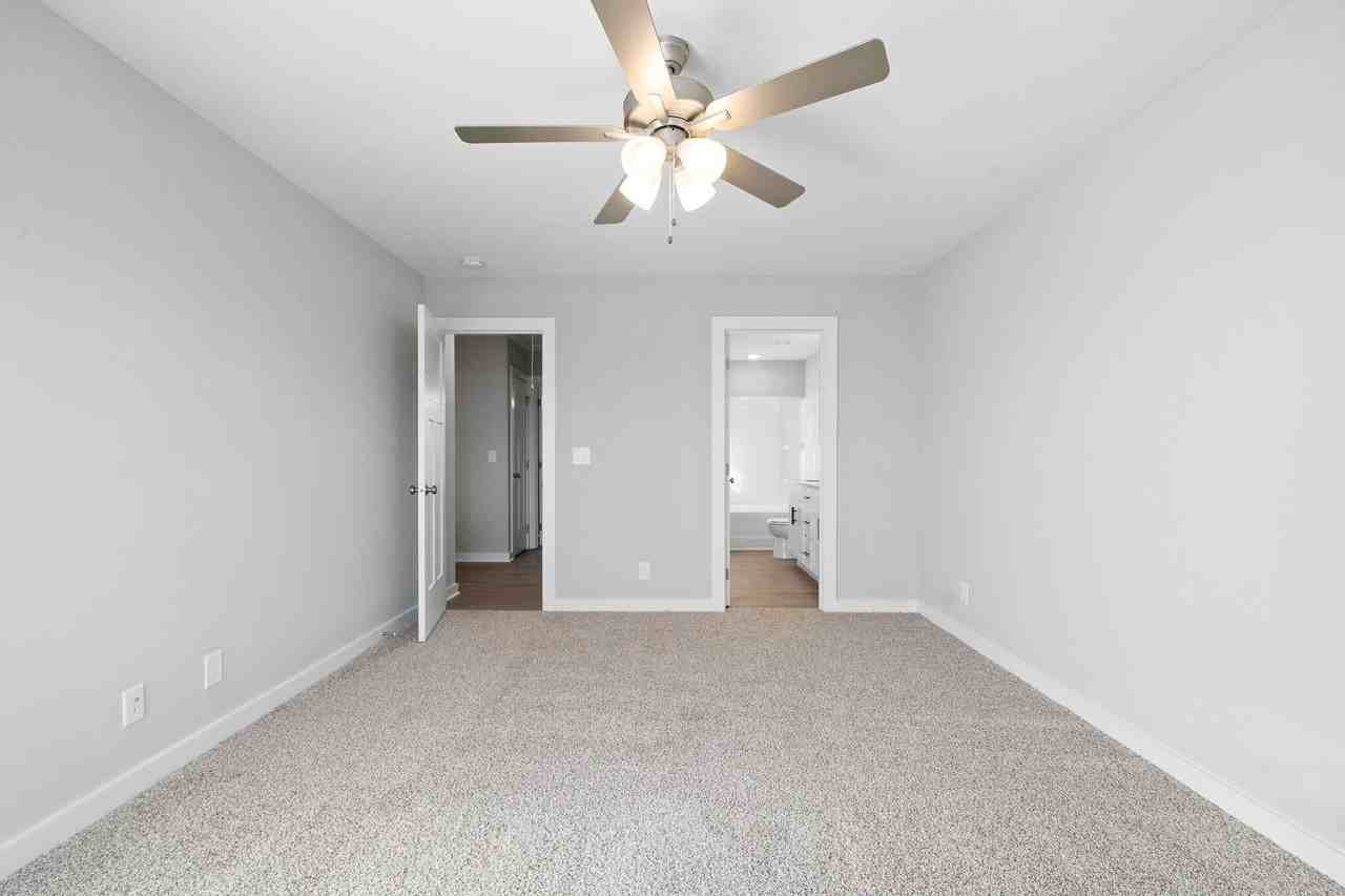 Barry Dr #408 - Photo 7 of 9