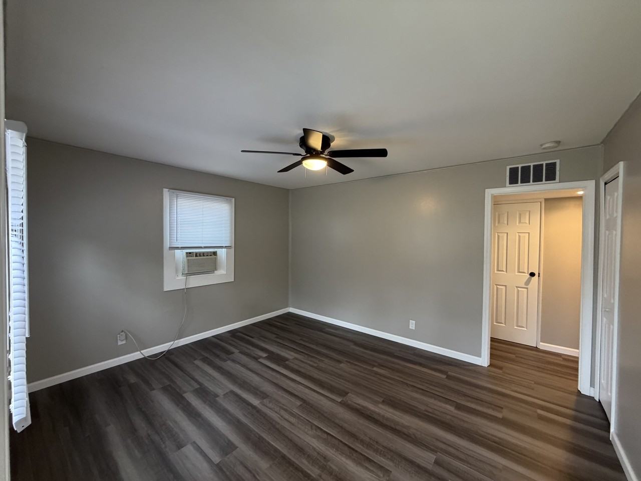 1402 E Michigan Ave #1 - Photo 2 of 12