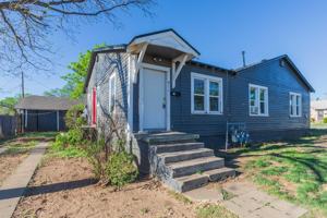 featured image of 821 S Travis St #C