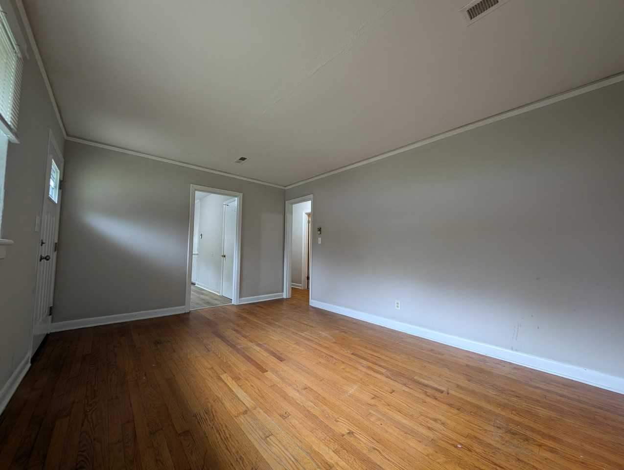 2820 Kulman Pl - Photo 2 of 7