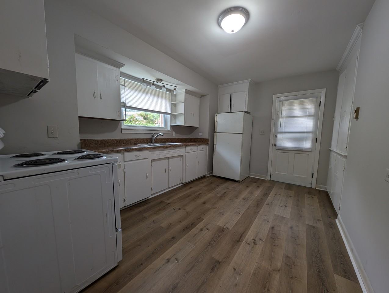 2820 Kulman Pl - Photo 7 of 7