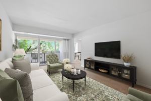 featured image of 11659 N Shore Dr