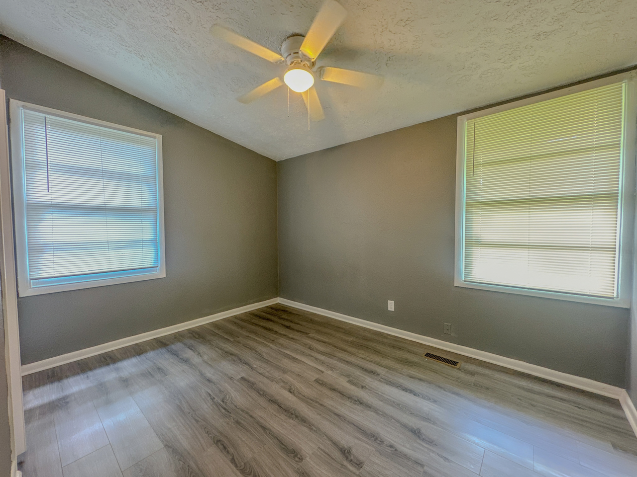 1013 Hillside Dr #1 - Photo 7 of 18