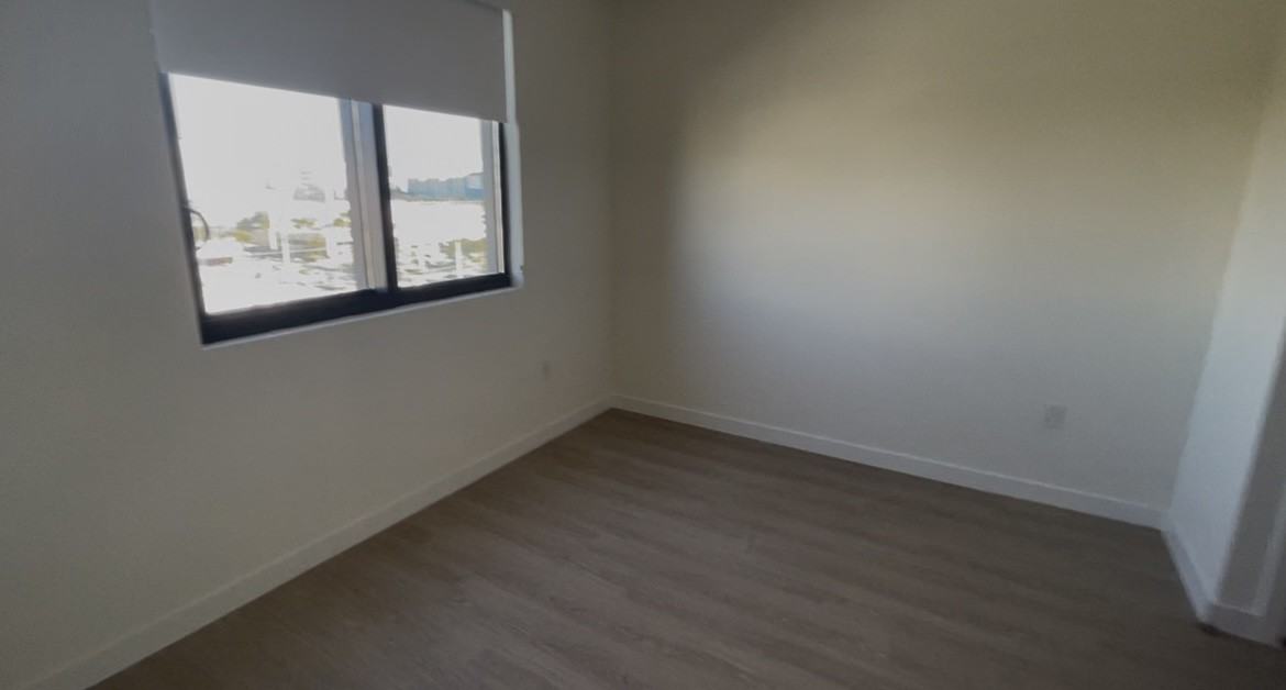 2560 Ne 202nd St #709 - Photo 3 of 10