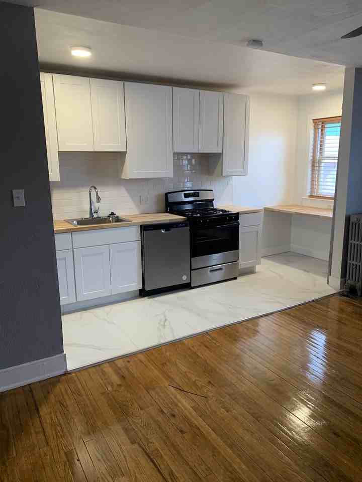 1275 North Pearl Street #12 - Photo 4 of 29