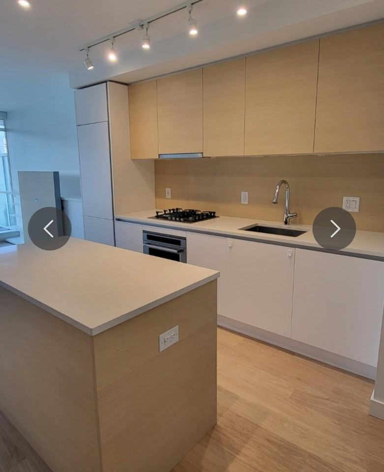 525 Foster Avenue - Photo 7 of 17