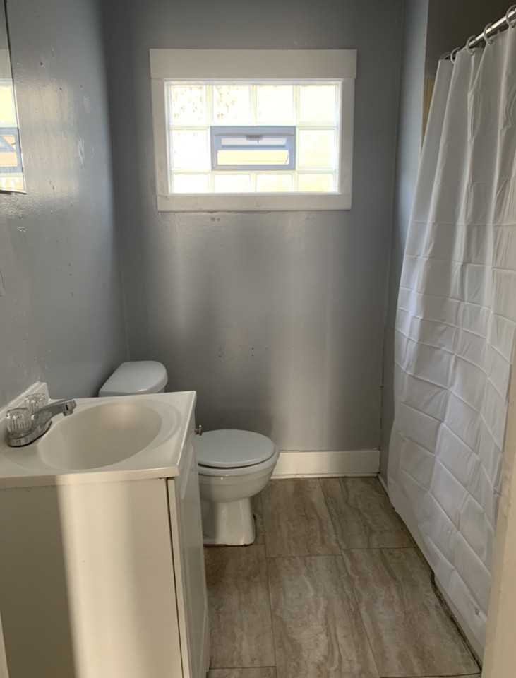 101 Thorndale Ter #1 - Photo 4 of 17