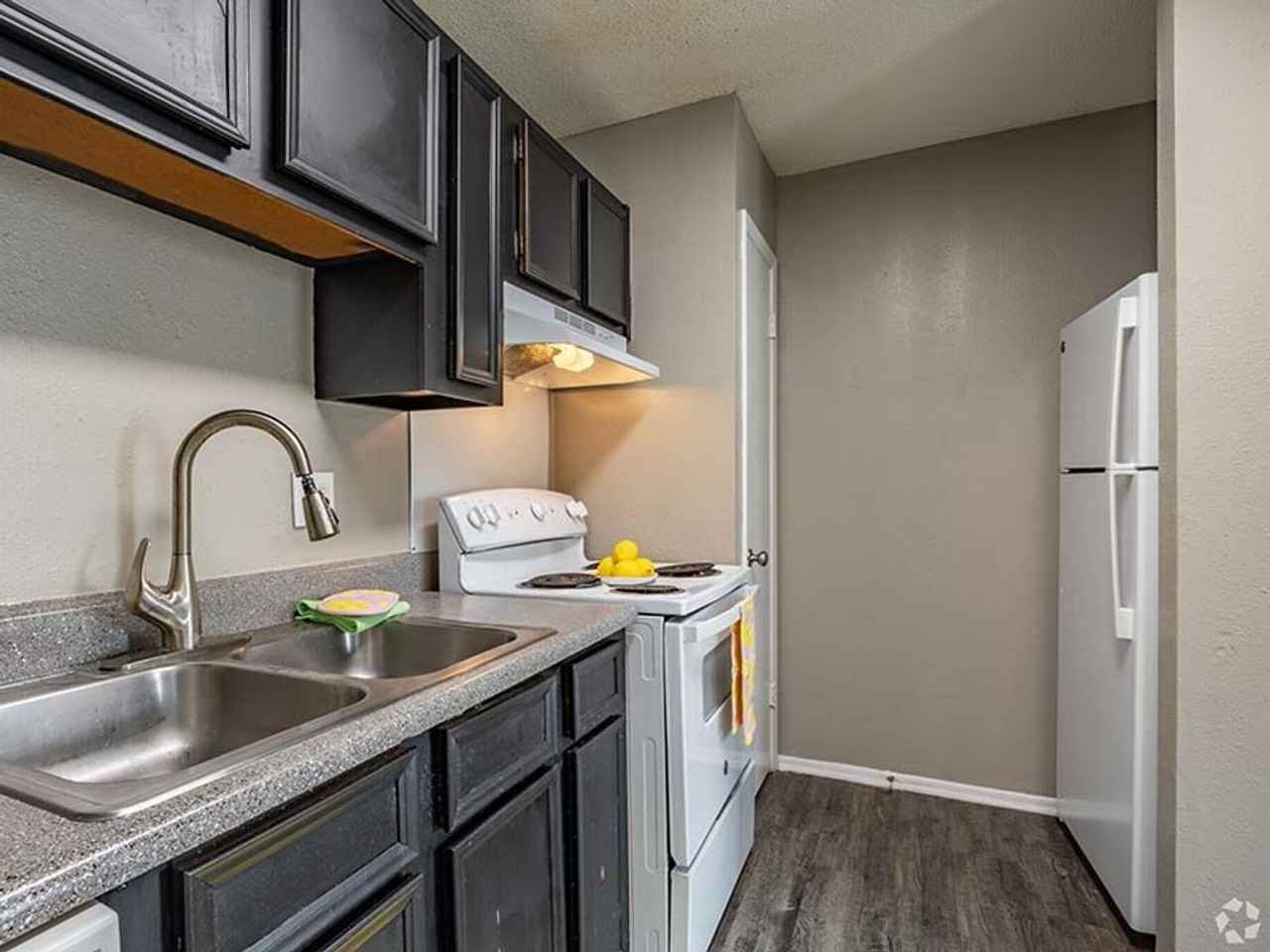 Timber Pointe Apartments - Photo 5 of 25