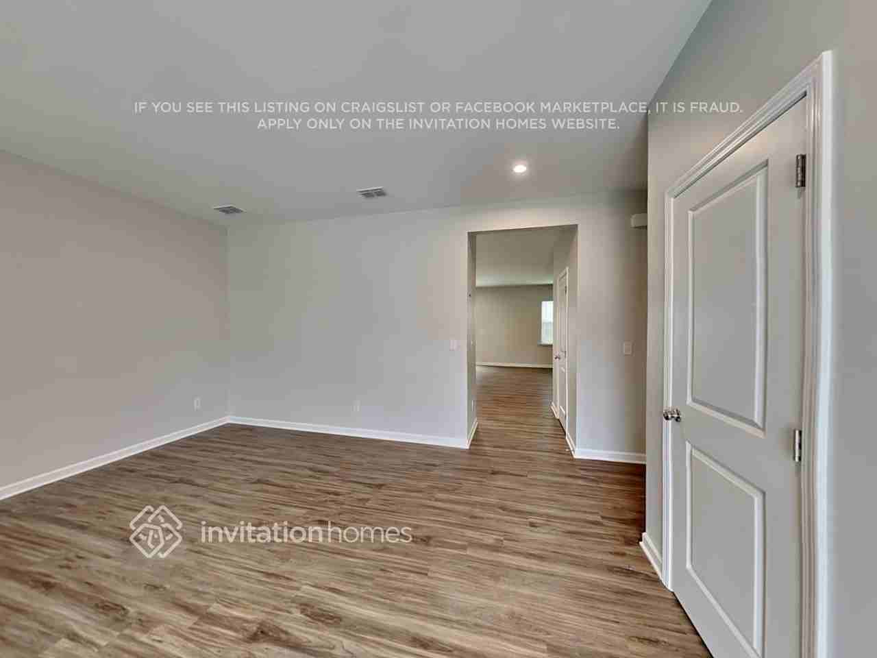2037 Blue Sky Ave - Photo 7 of 33