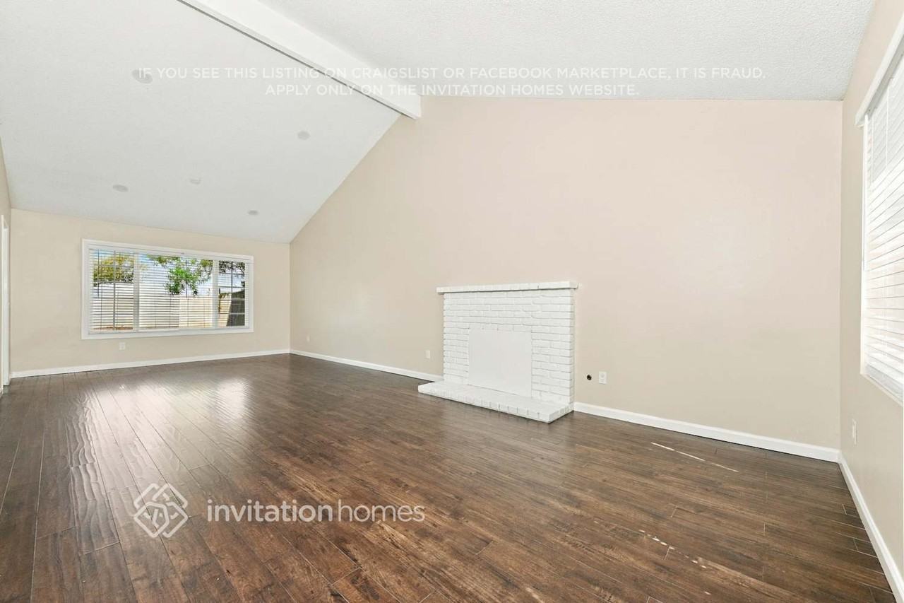 18931 Ingomar St - Photo 7 of 18