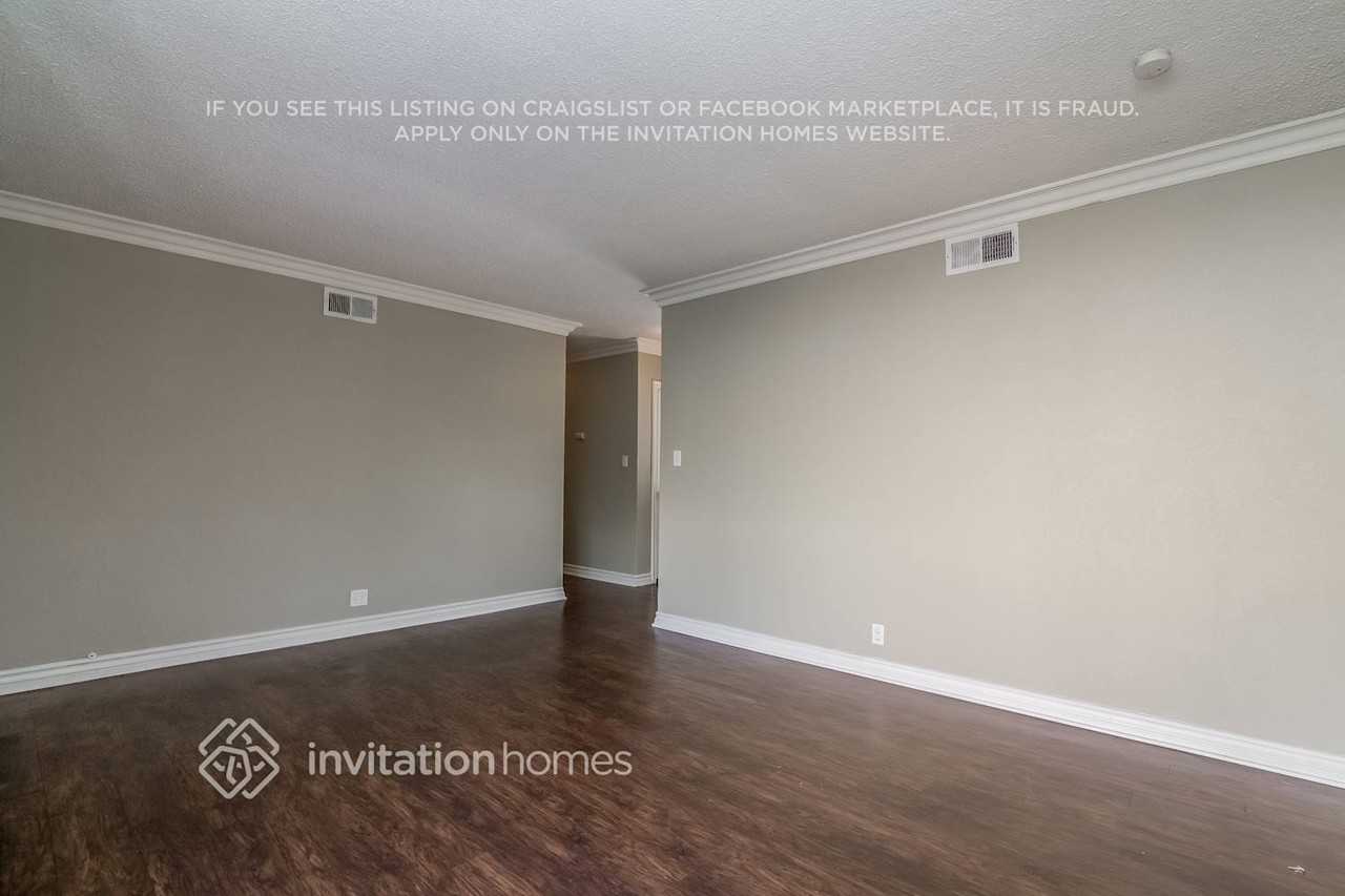1754 Burton Rd - Photo 2 of 12
