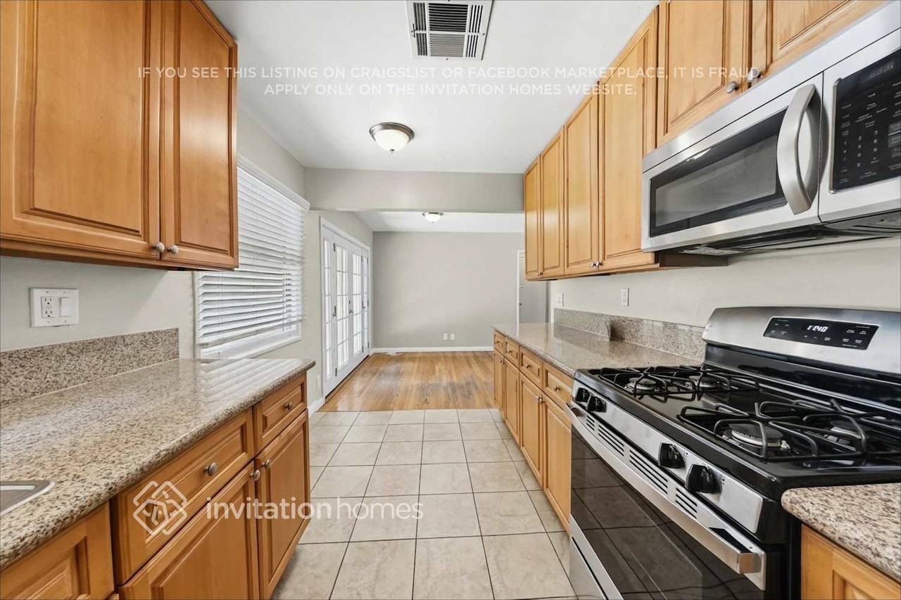 9700 Odessa Ave - Photo 6 of 19