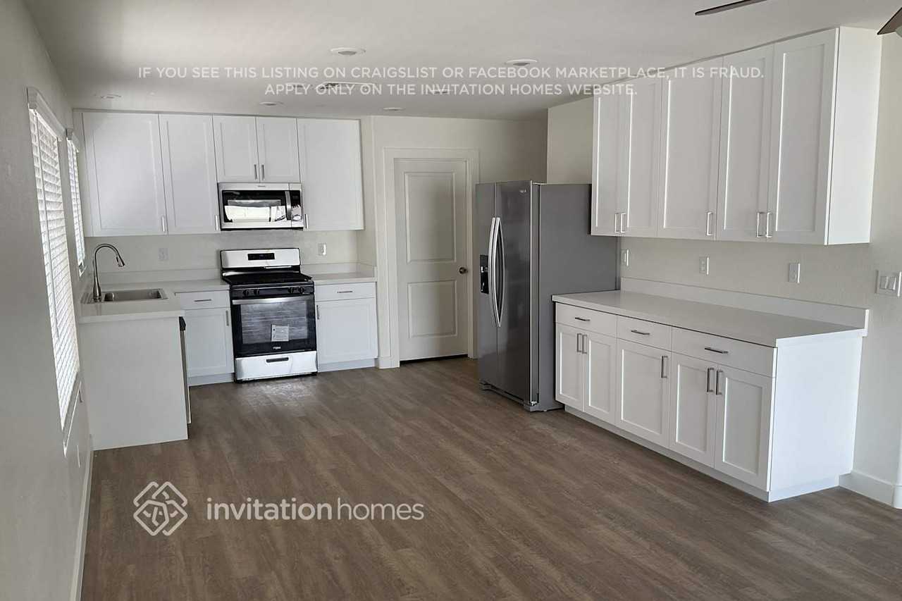 8608 Majestic Pine Ave - Photo 7 of 18