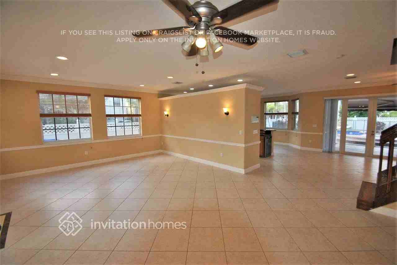 1231 Oakwater Dr - Photo 2 of 17