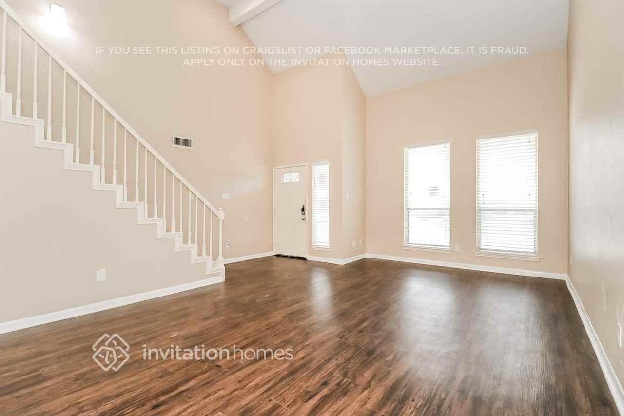 5807 Polo Club Dr - Photo 4 of 18