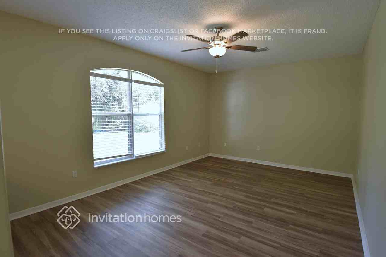 2413 Marcasite Loop - Photo 3 of 15