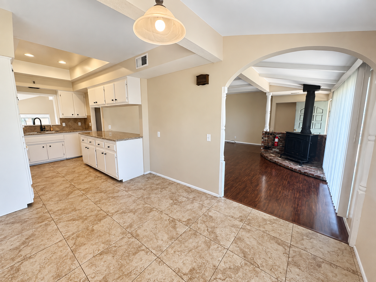 8451 19th Street - Photo 4 of 35