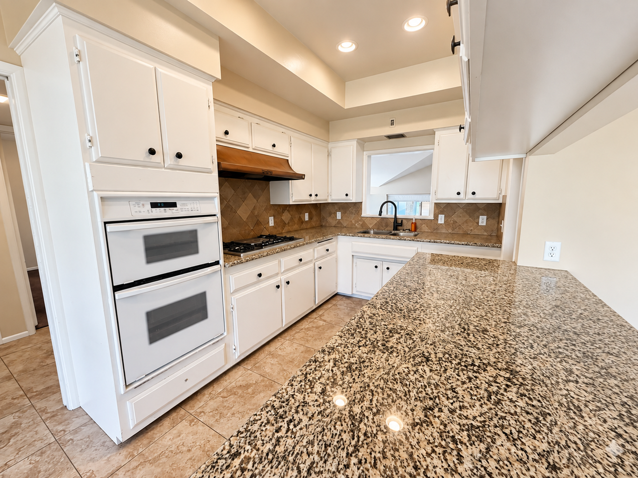 8451 19th Street - Photo 7 of 35