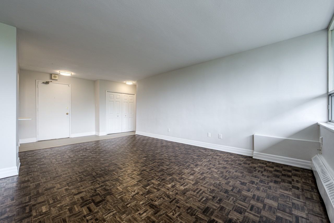 360 Torrance St. - Photo 7 of 40