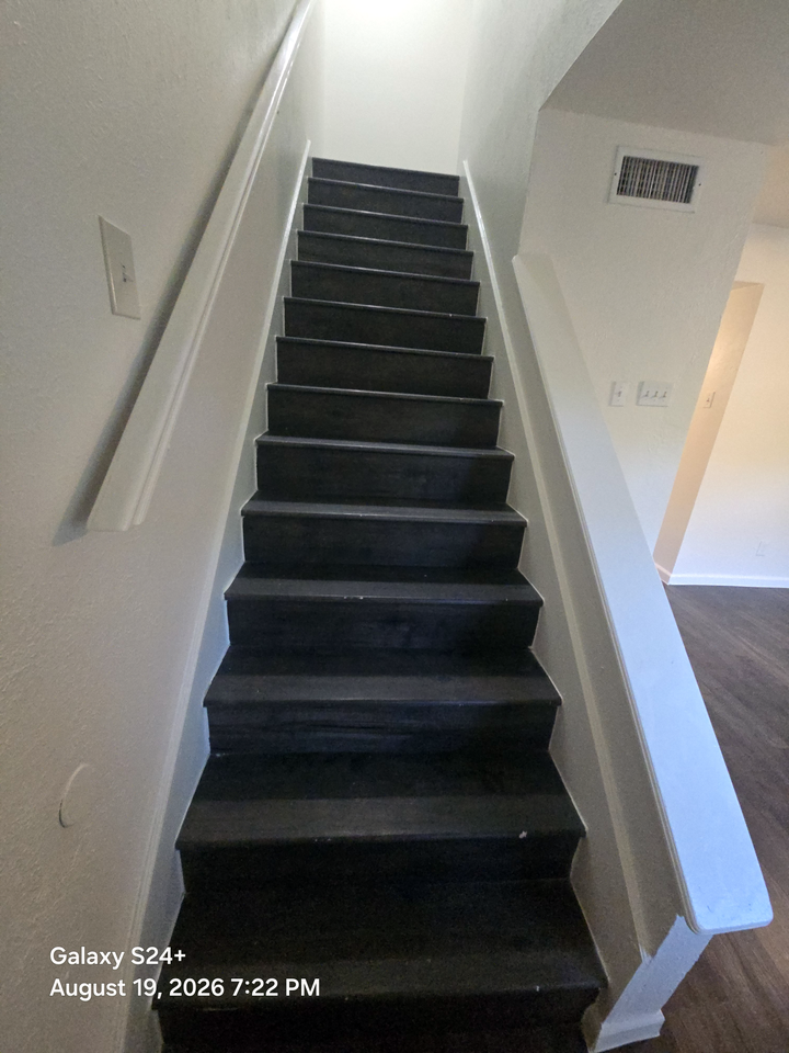 224 Rolling Hills Place - Photo 6 of 18