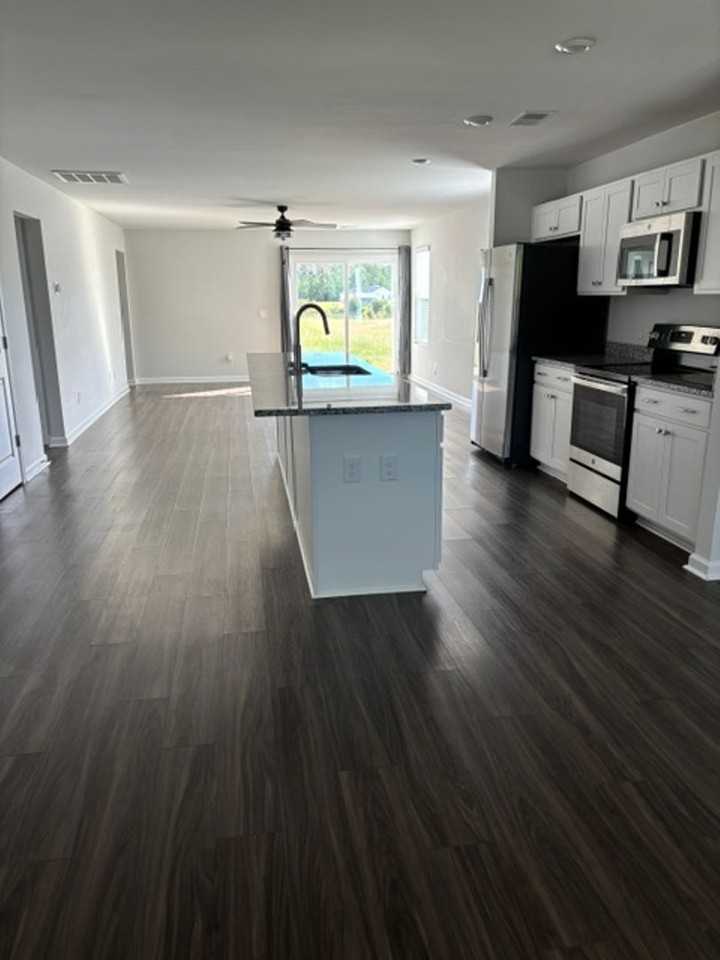 1298 Wilkins Rd - Photo 4 of 12