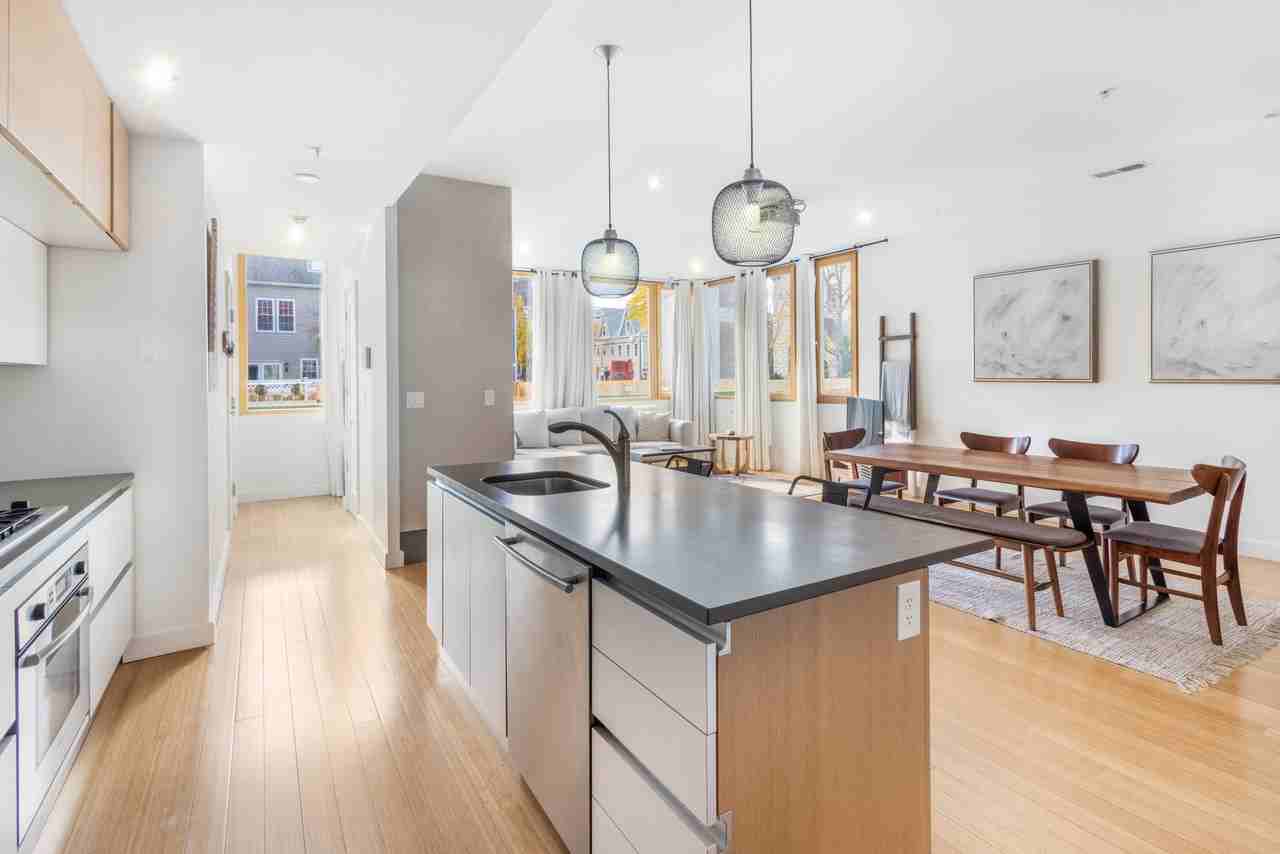 210 Bolton St #6