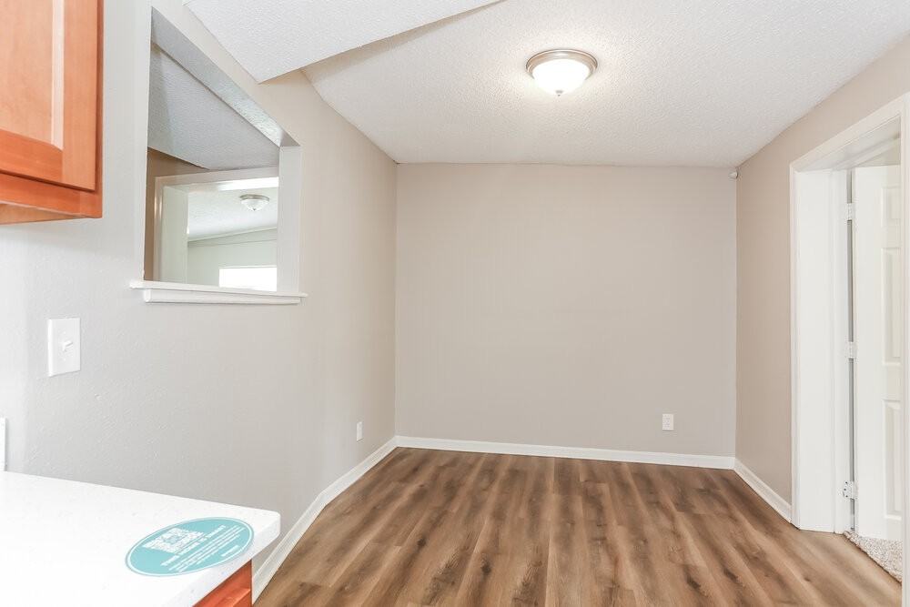 3045 W 15th St - Photo 7 of 16