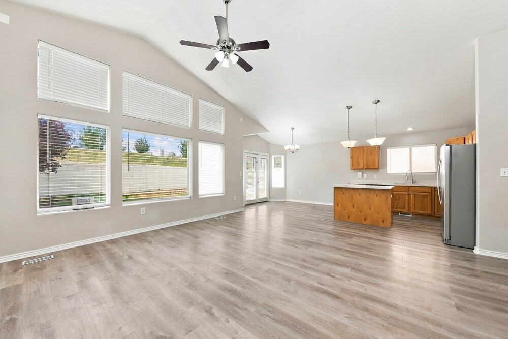 12682 S Diamondback Dr - Photo 4 of 17