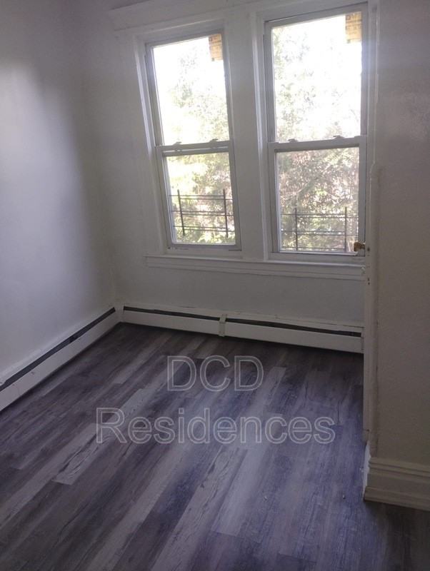 95 Montclair Ave #3R - Photo 4 of 12