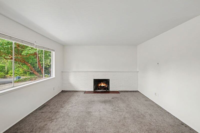 4530 151st Ave Se - Photo 4 of 18