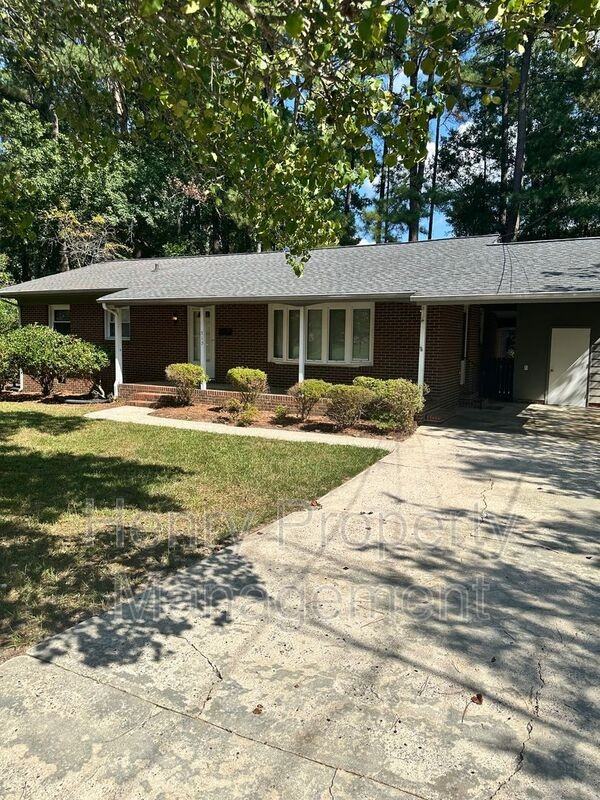 713 Spring St - Photo 2 of 21