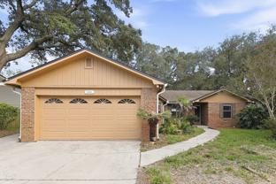 3141 Brachenbury Ln - Photo 1 of 1