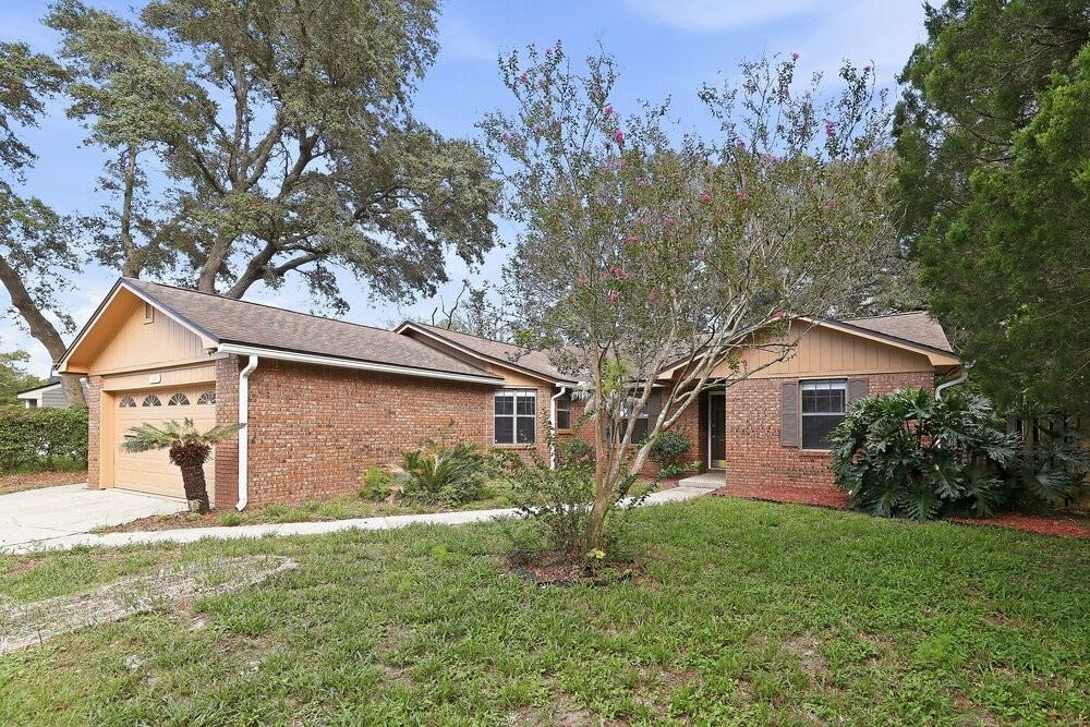 3141 Brachenbury Ln - Photo 3 of 16