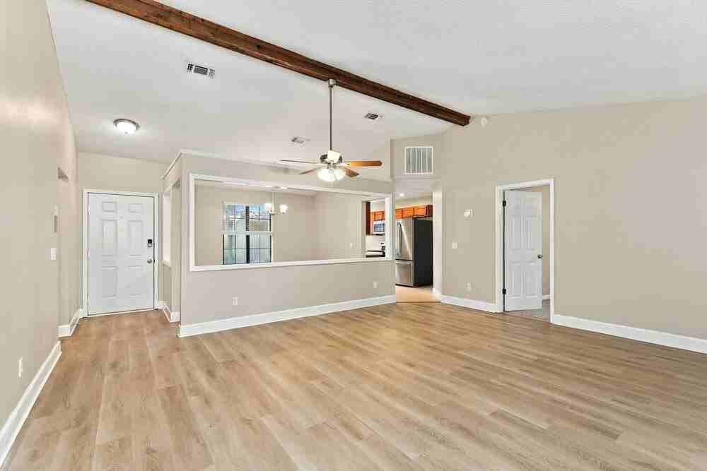 3141 Brachenbury Ln - Photo 4 of 16