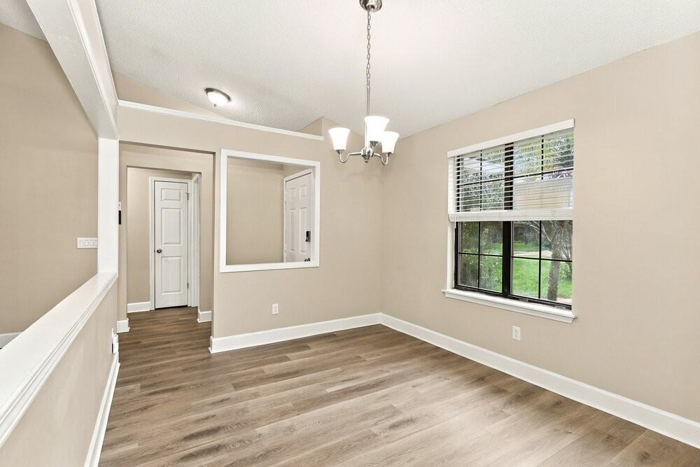 3141 Brachenbury Ln - Photo 6 of 16