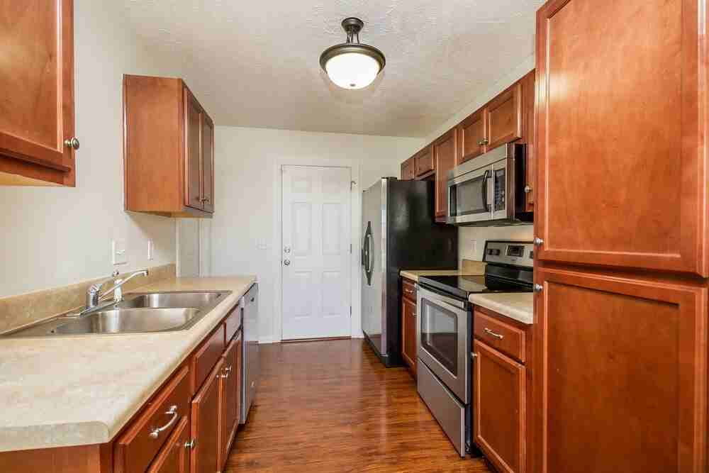 1632 Antebellum Dr - Photo 6 of 20