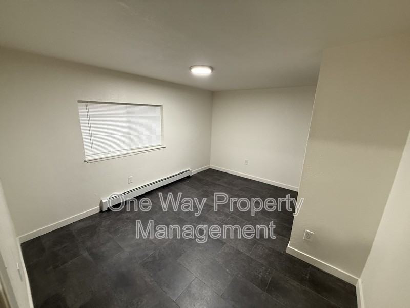 205 S 3rd Ave - Photo 6 of 10