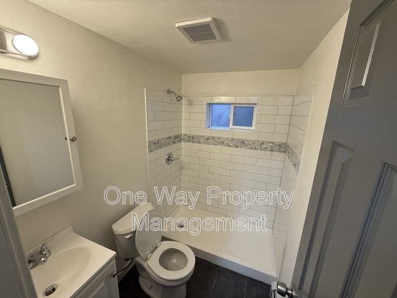 205 S 3rd Ave - Photo 7 of 10