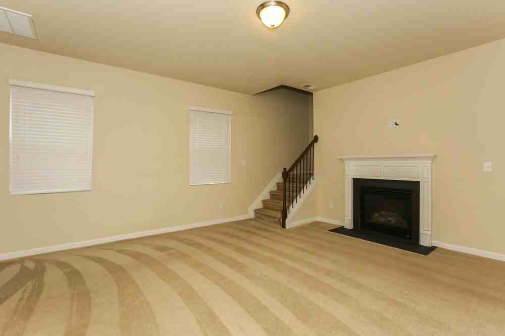 434 Knothole Ln - Photo 3 of 18