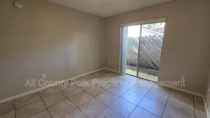 519 Duchess Ct #3 - Photo 5 of 16