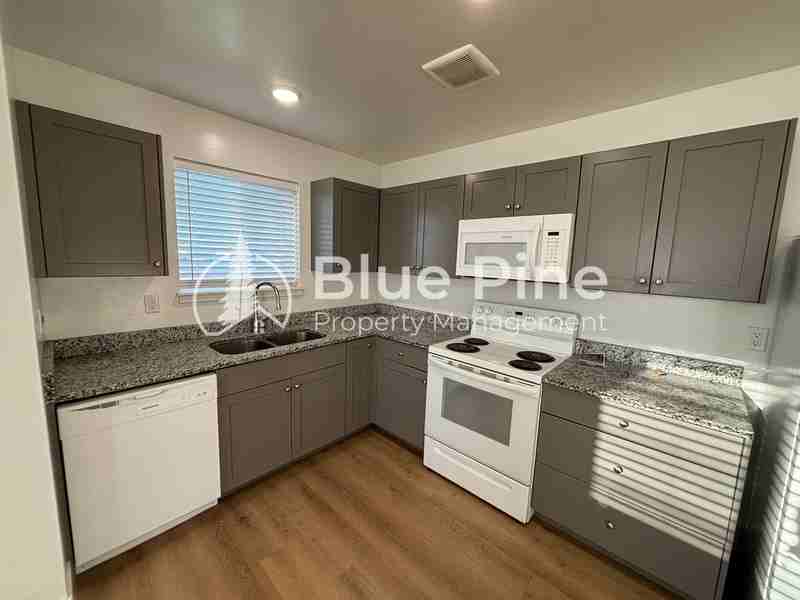 5941 N Freedom Rd #4 - Photo 5 of 15