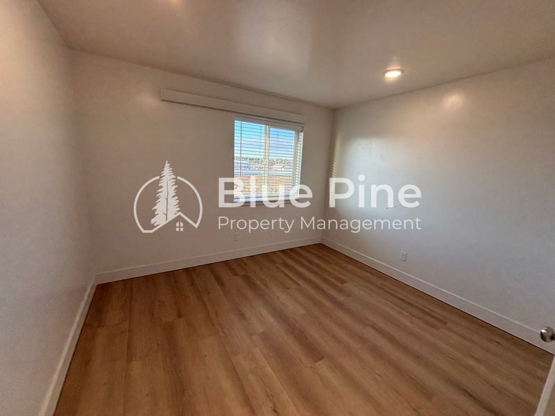 5941 N Freedom Rd #4 - Photo 7 of 15