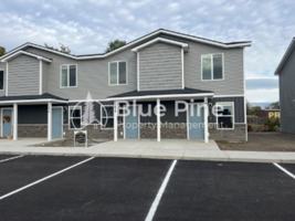 featured image of 1614 Hannah Ln #1